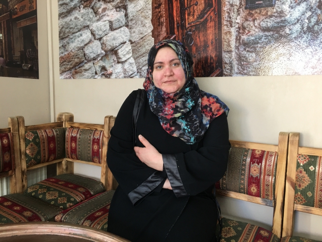 Ook Miryam Abdullah (34), een alleenstaande moeder met drie kinderen, vond via de Nederlandse ngo legaal werk in Istanboel.