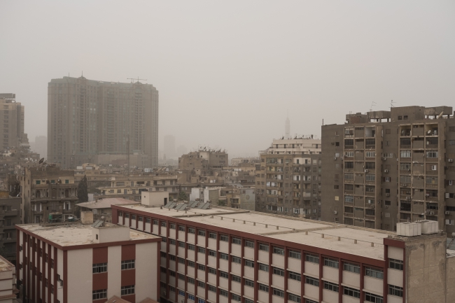 Afb. 2. Het zicht neemt af vanwege de Khamasin-wind, 5 januari 2019, 13:00 uur (Foto's: Marie Piessat)